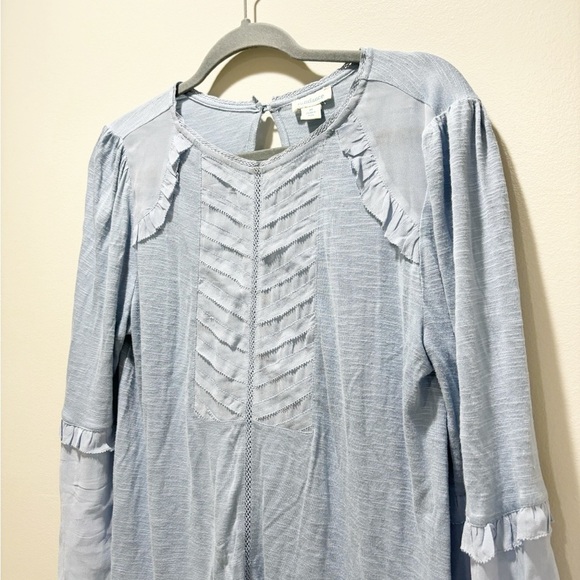 SUNDANCE • Women’s Light Blue Ruffle Bell Sleeve Viscose Top Long Sleeve Sz M - Picture 3 of 7
